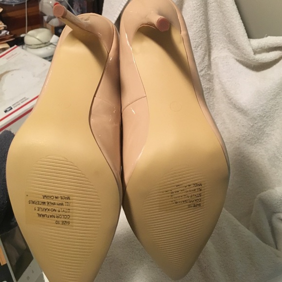 Shu Shop Nude Patent Heels Size 10 - Picture 4 of 4